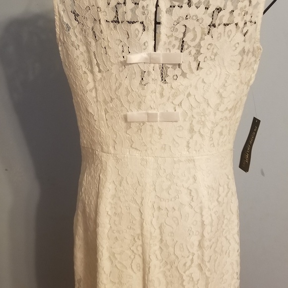 Eva Mendes - Picture 2 of 4